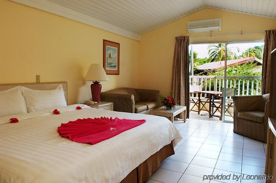 Starfish Halcyon Cove Hotel Dickenson Bay Exterior photo