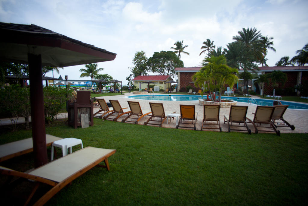 Starfish Halcyon Cove Hotel Dickenson Bay Exterior photo